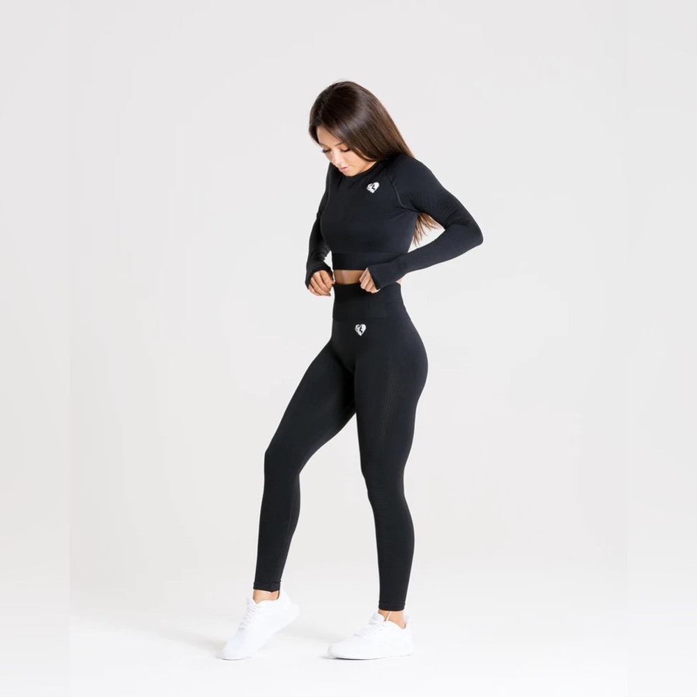 Women's Best Wear
POWER SEAMLESS LONG SLEEVE CROP TOP BLACK MEDIUM